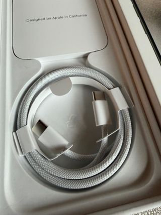 iPhone 15 Pro Nuevo a estrenar