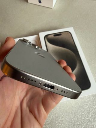 iPhone 15 Pro Nuevo a estrenar