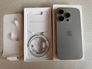 iPhone 15 Pro Nuevo a estrenar