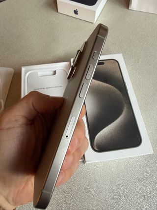 iPhone 15 Pro Nuevo a estrenar