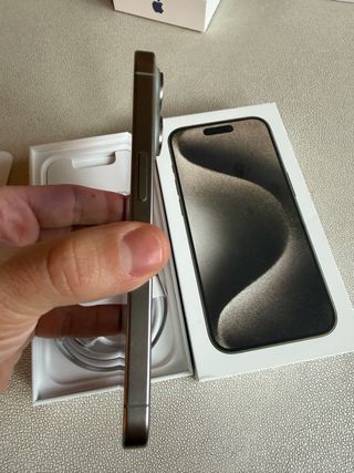 iPhone 15 Pro Nuevo a estrenar