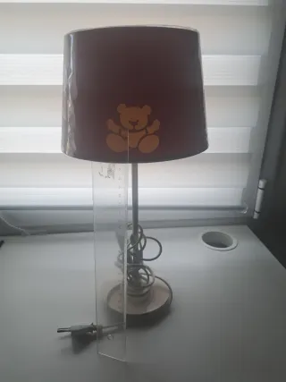 Lámpara infantil rosa con osito