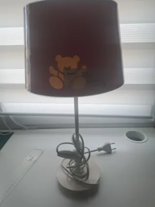 Lámpara infantil rosa con osito