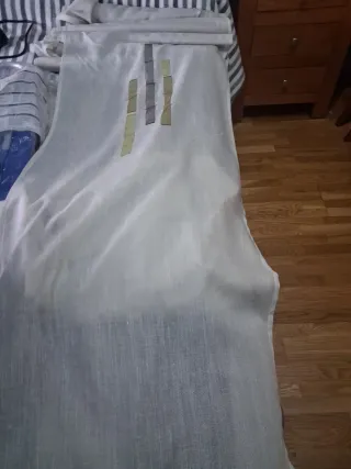 Cortinas de tela blanca   i riel  de 6 cortinas