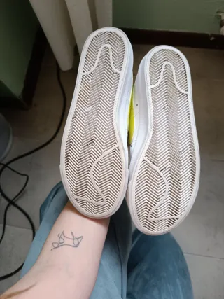 Zapatillas Nike Blazer Mid blancas y amarillas