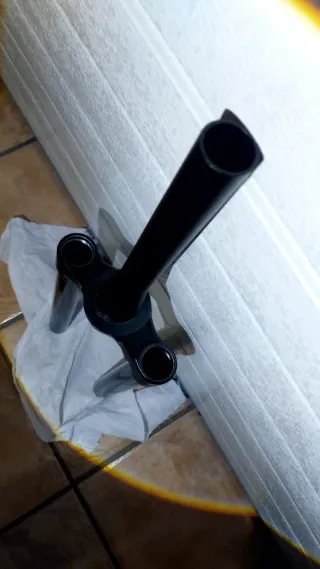 Corona tubo de direccion rockShox zeb 1/8