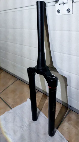 Corona tubo de direccion rockShox zeb 1/8