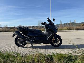 Yamaha Tmax Tech 560 2024