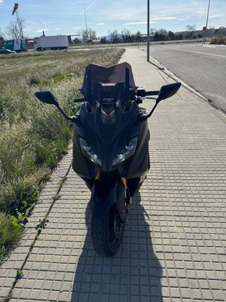 Yamaha Tmax Tech 560 2024