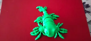 Dragón articulado verde