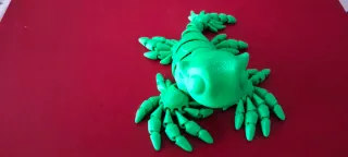 Dragón articulado verde