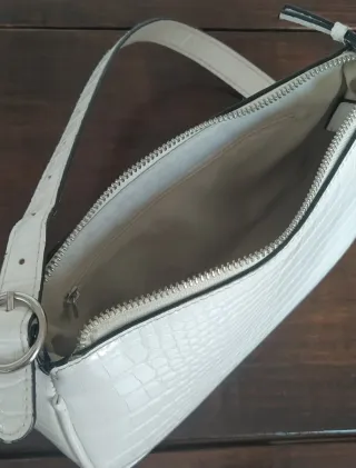 Bolso baguette blanco Stradivarius