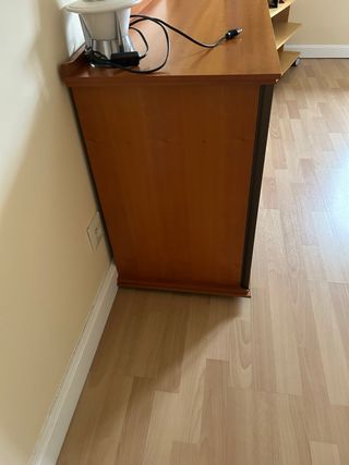 Cómoda de madera con 8 cajones