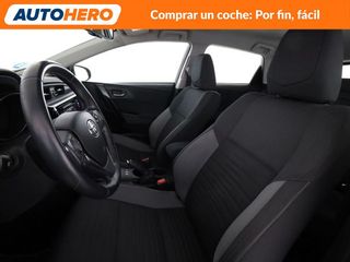 Toyota Auris 1.8 Hybrid Business