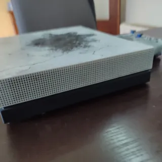 Xbox One X 1TB Edizione Limitata Gears of War 5