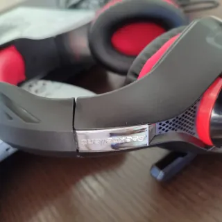 Xbox One X 1TB Edizione Limitata Gears of War 5