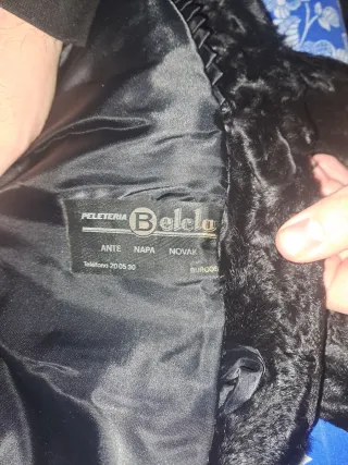 Abrigo de astracán negro