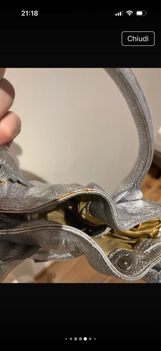 Borsa Coccinelle fiocco argento