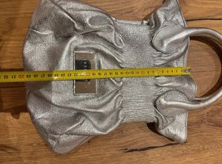 Borsa Coccinelle fiocco argento