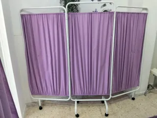 Lote mobiliario y maquinaria de estética.