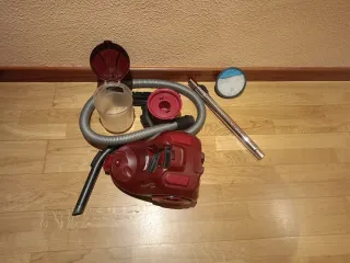 Aspiradora Rowenta Swift Power Cyclonic ,750w