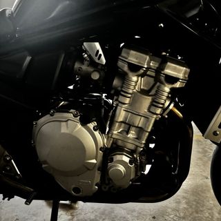 SUZUKI GSF BANDIT 650