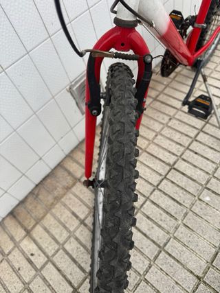 Bicicleta Rueda 26 Roja y Blanca