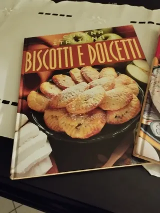 Due libri di ricette per dolci