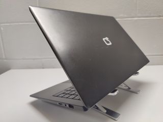 ONDA Intel SSD 256GB Ram 8GB FHD Borsa Mouse FHD