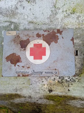 Caja Botiquín Naval -4 Metal