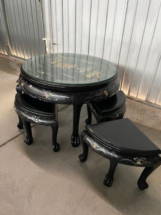 Mesa de centro con 4 taburetes RESTAURADA