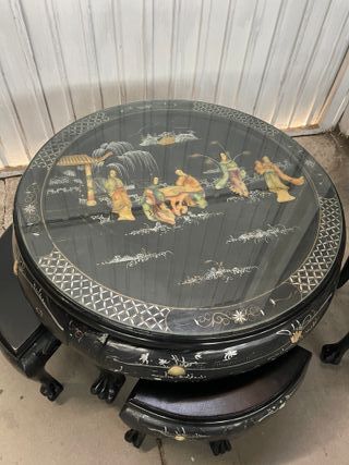 Mesa de centro con 4 taburetes RESTAURADA