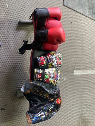 Guantes Boxeo/Muay Thai y Calzonas