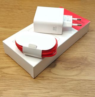 Cargador compartible OnePlus 80W USB-C SUPERVOOC