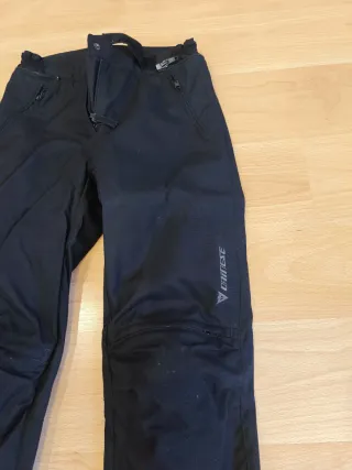 Pantalón moto invierno/verano con forro. Dainese