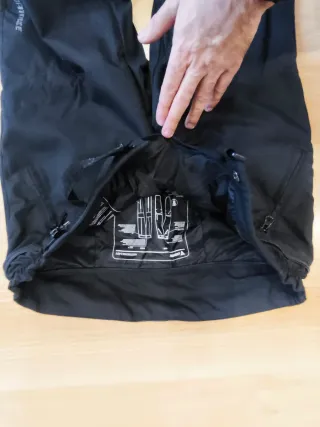 Pantalón moto invierno/verano con forro. Dainese