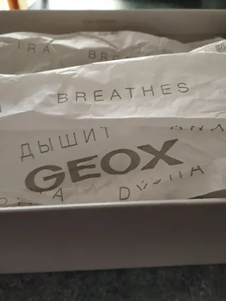 Scarpe Geox grigie e argento taglia errata
