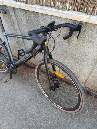 Bicicleta Moma E-Gravel 28 Pro