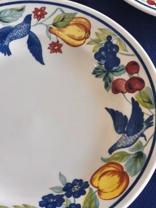 Juego de platos CHURCHILL, "PALOMA".