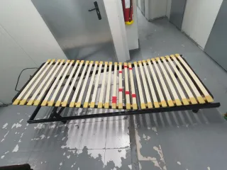 DOS ! Camas articulada metálica con somier de lám