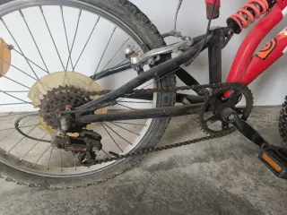 Bicicleta infantil roja Btwin