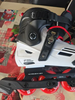 Patines en línea blancos y rojos talla 43