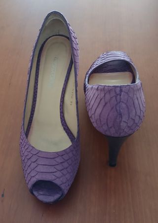 Zapatos tacón Gloria Ortiz morados T.39