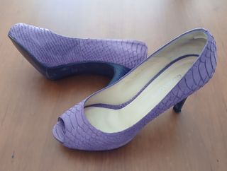 Zapatos tacón Gloria Ortiz morados T.39