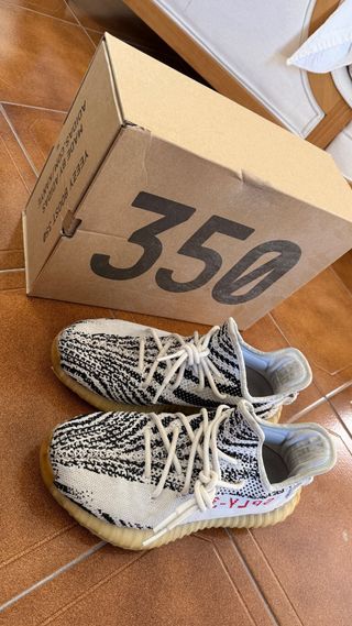 Adidas Yeezy Boost 350 V2 Zebra