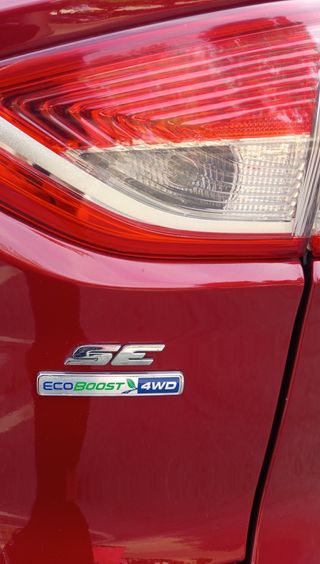 Ford Escape (Mecánica Ford Kuga)¡Listo para rodar!