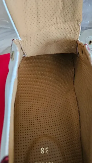 Deportivas Cavalinho Blancas y Doradas/rojo granat