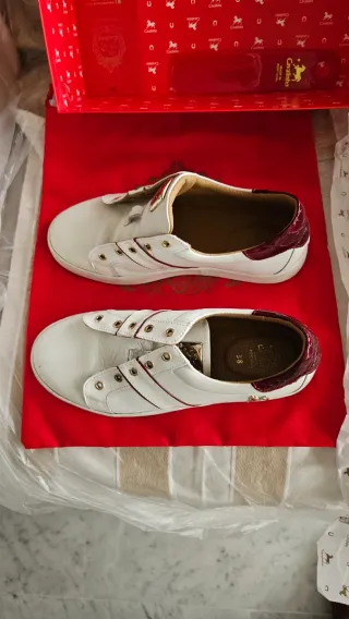 Deportivas Cavalinho Blancas y Doradas/rojo granat