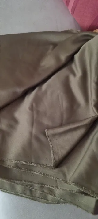 Tejido, tela 3,10x1,55cm verde oliva