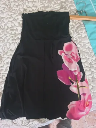 Vestido corto  palabra de honor guess